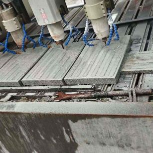 朝阳 芝麻白花岗岩荔枝面盲道雕刻