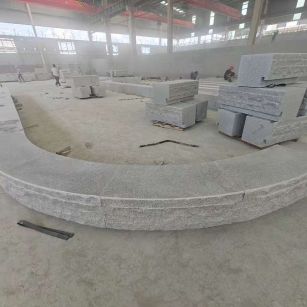 朝阳 芝麻白异形坐凳，自然面光面弧形加工