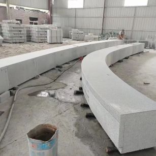 朝阳芝麻白花岗岩石板材 园林光面弧形坐凳