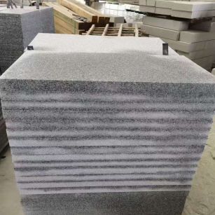 朝阳 芝麻白5公分火烧地铺成品，900*400，规格可定制