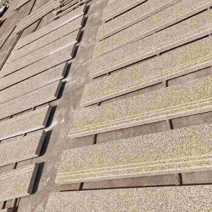 朝阳 黄金麻花岗岩光面楼梯踏步