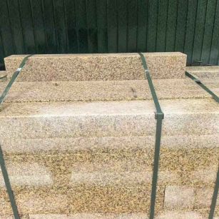 朝阳 黄金麻花岗岩石材机切面栏杆料半成品