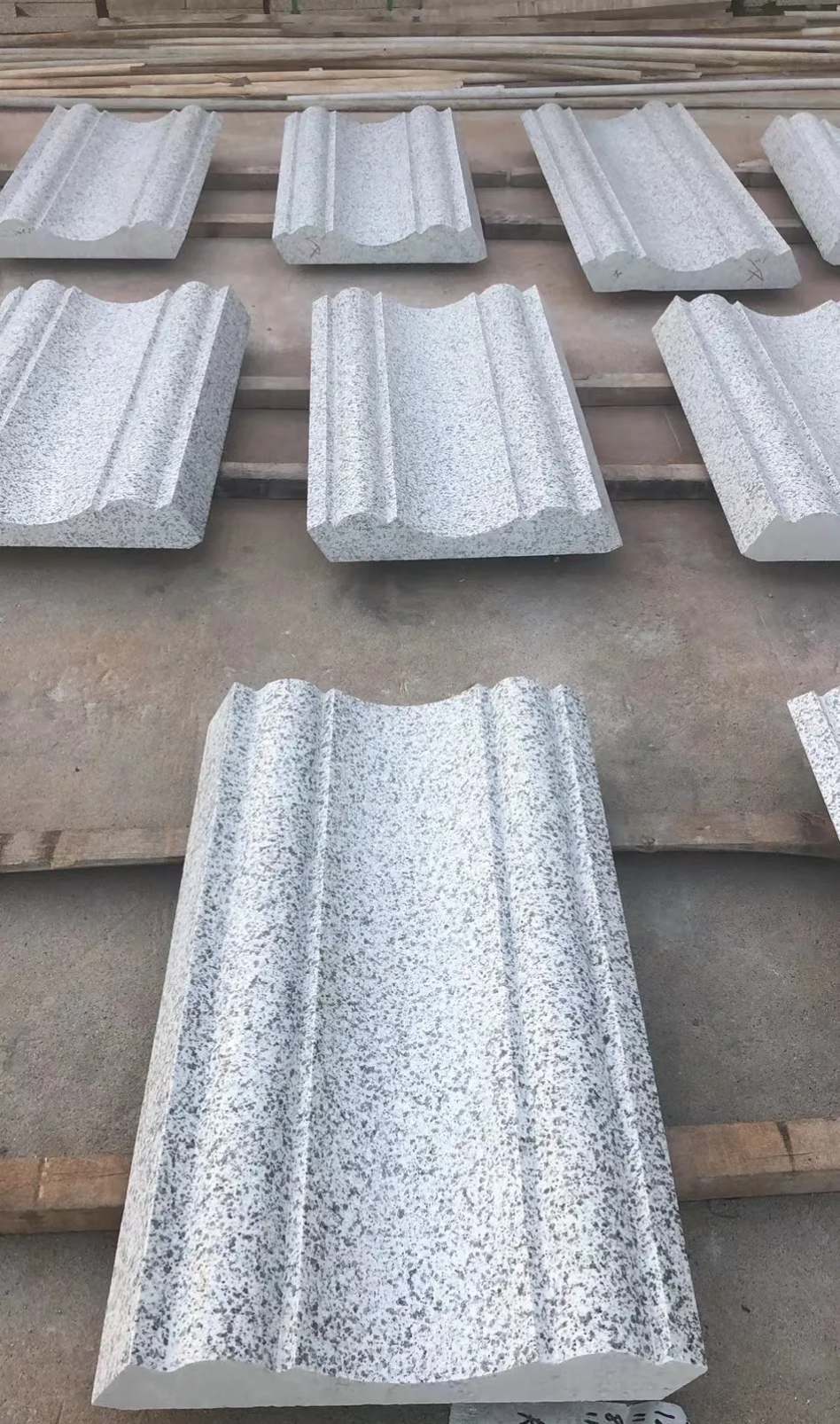 朝阳 白麻花岗岩光面别墅线条