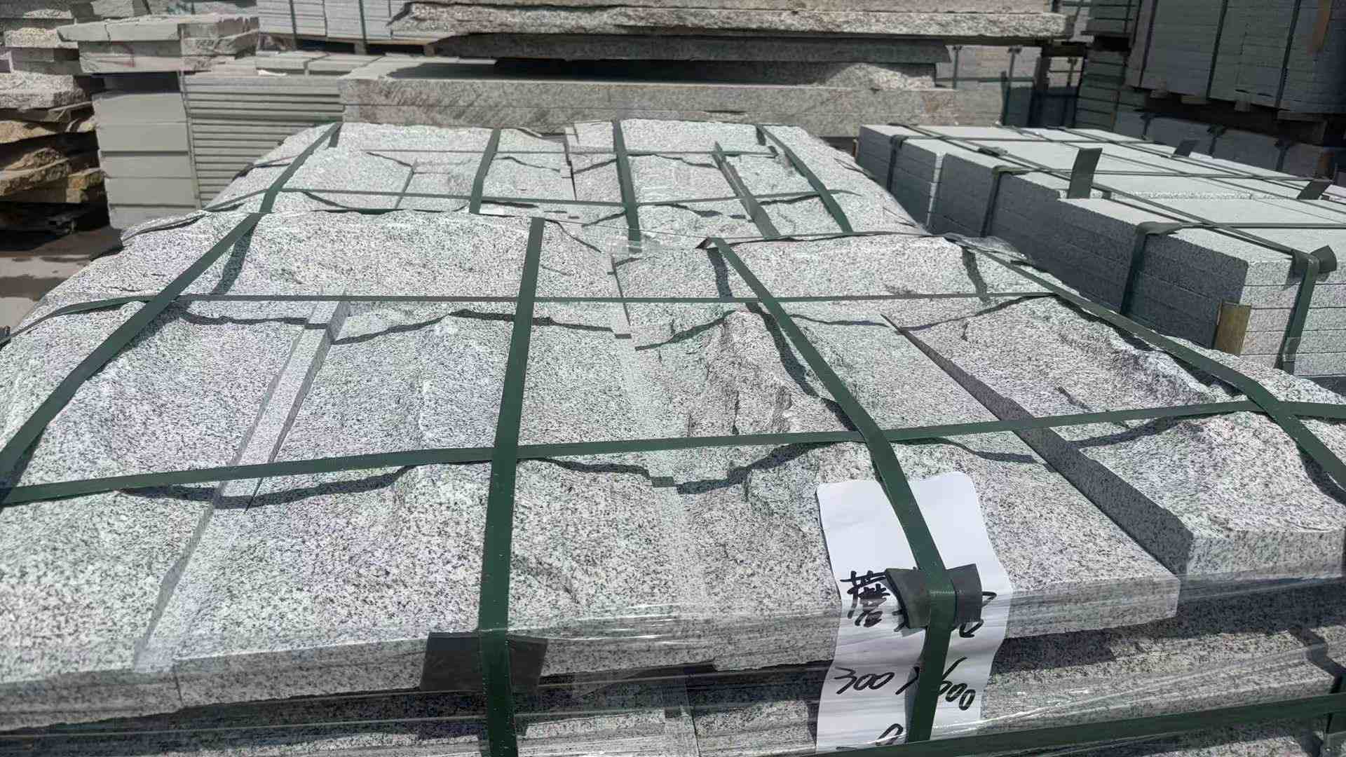 朝阳 芝麻白蘑菇石成品