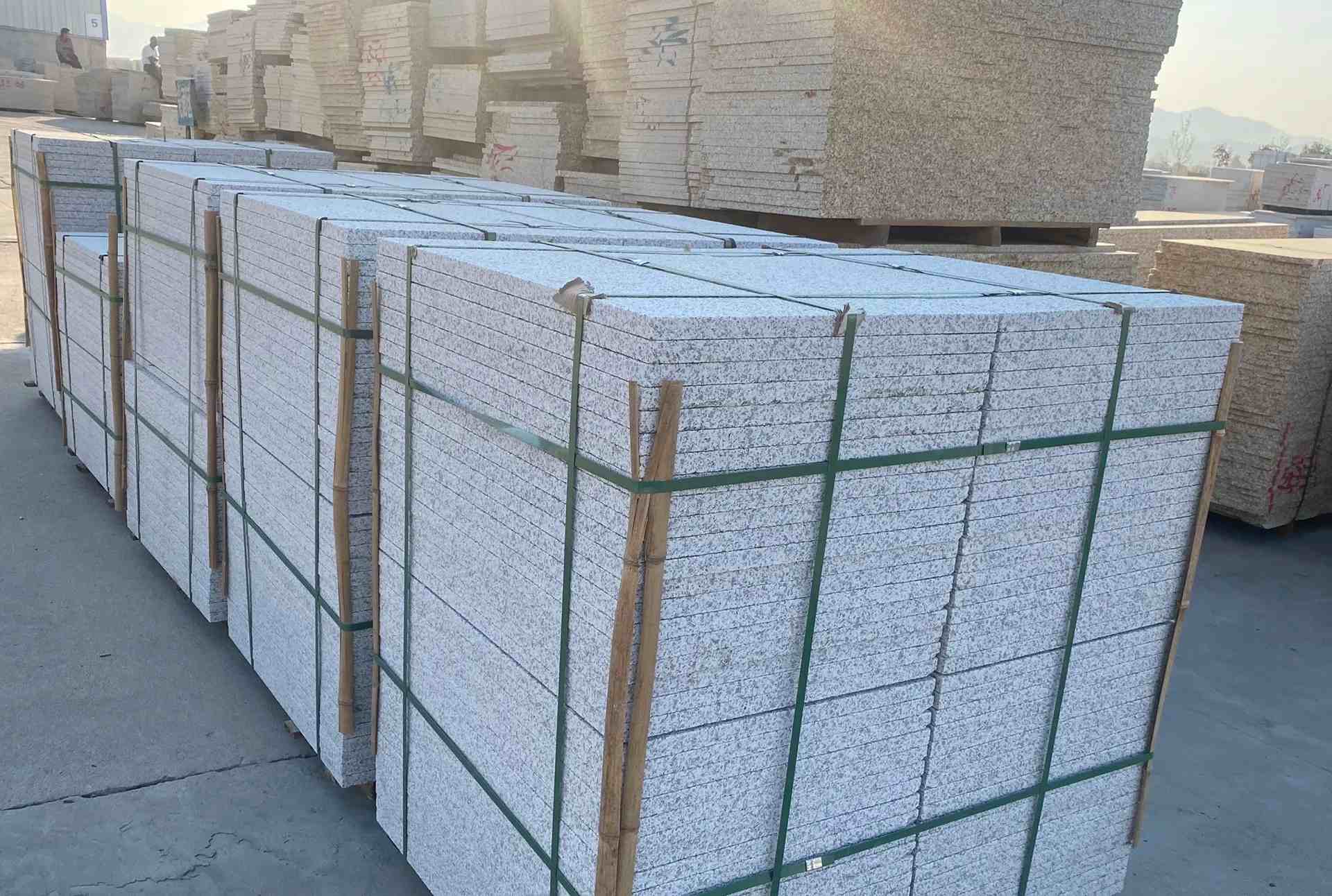 朝阳 白麻花岗岩荔枝面地铺石