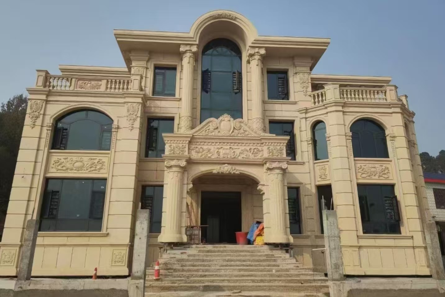 朝阳 黄金麻花岗岩别墅外墙干挂