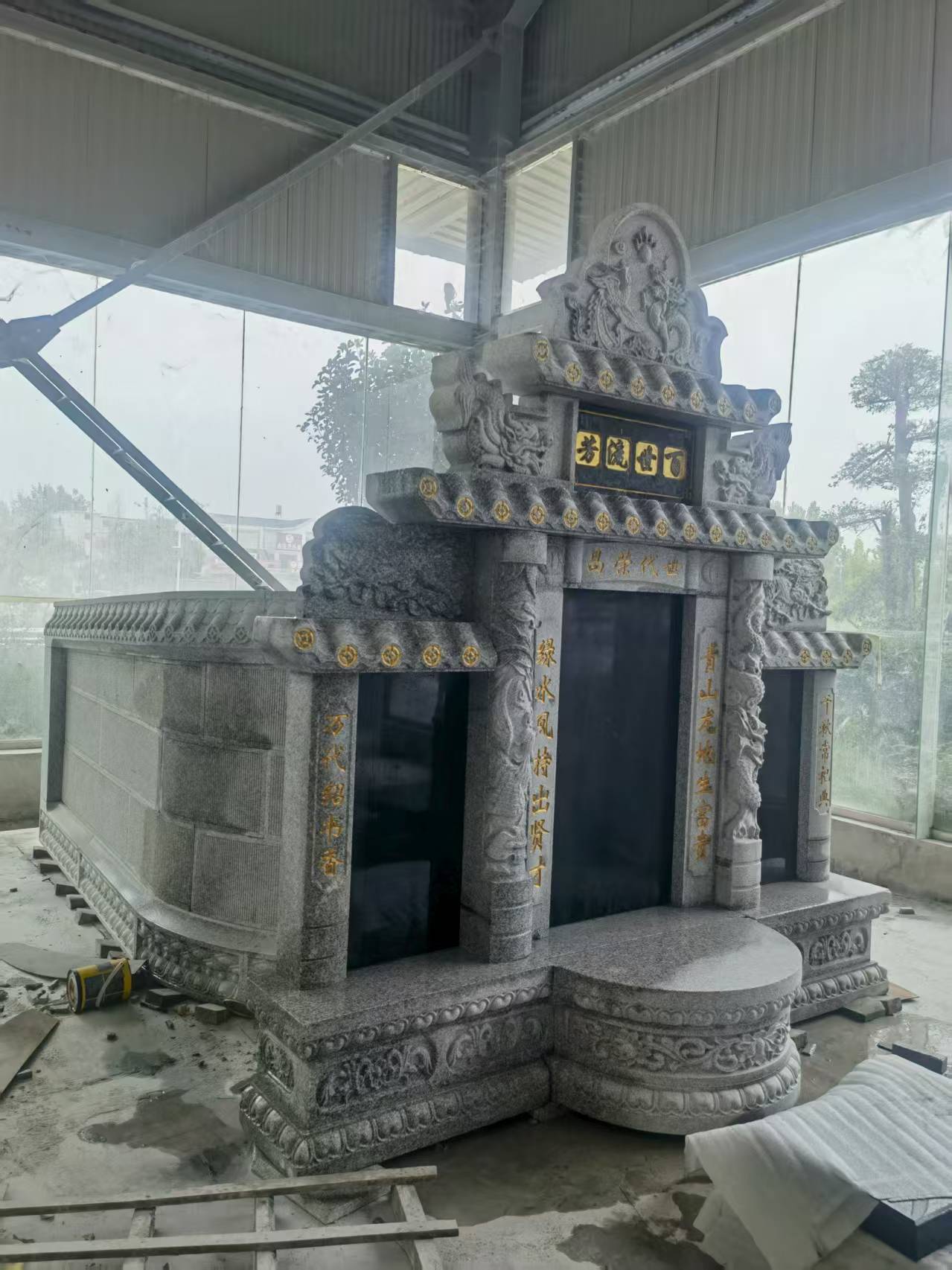 朝阳 芝麻白墓碑效果展示图