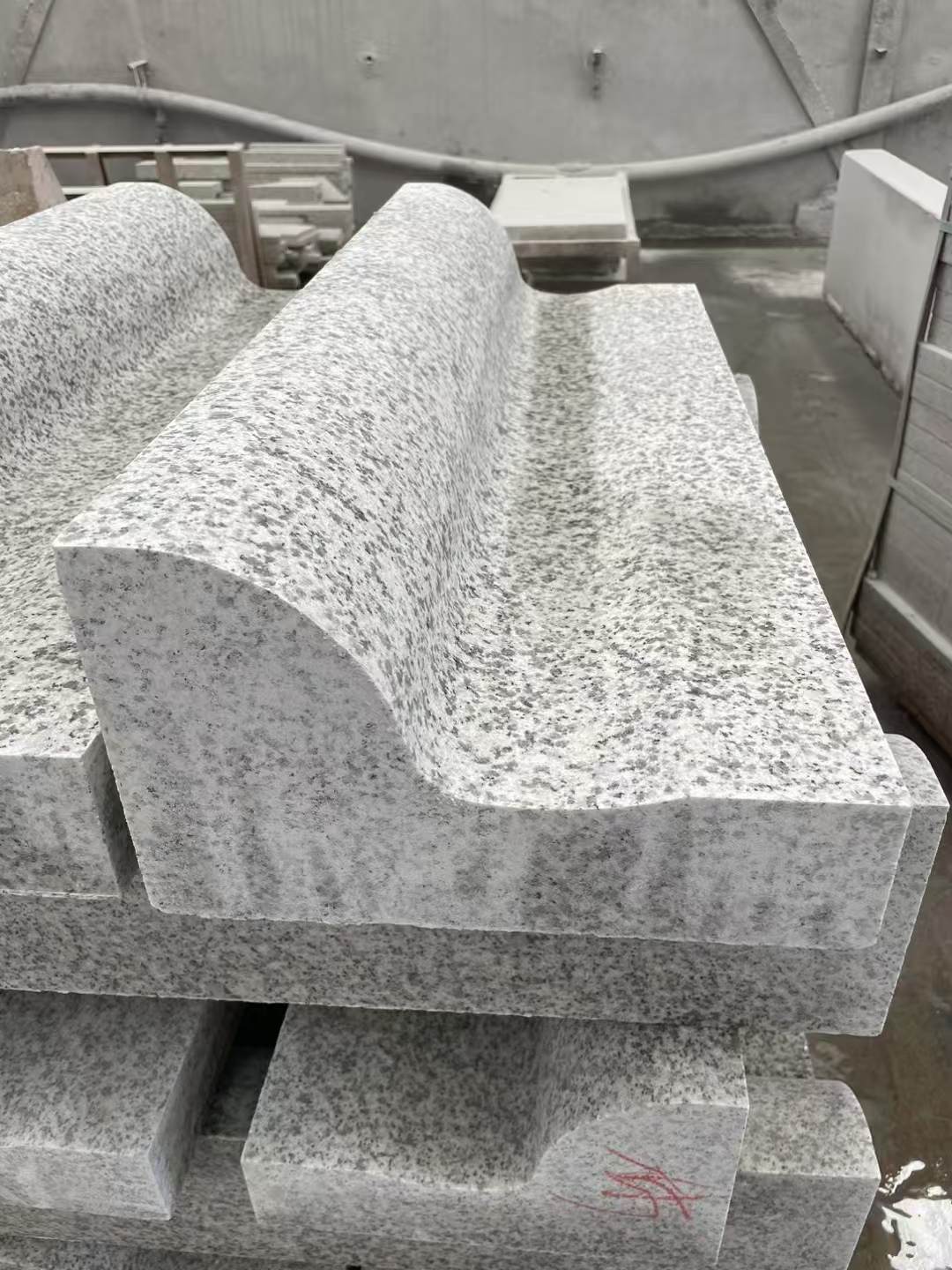 朝阳 白麻花岗岩S型路沿石，路侧石，马路牙子等