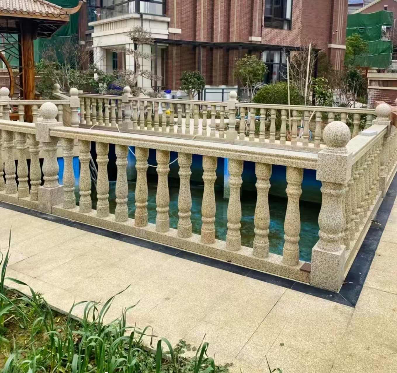 朝阳黄金麻花岗岩石材栏杆，扶手，将军柱，花瓶柱