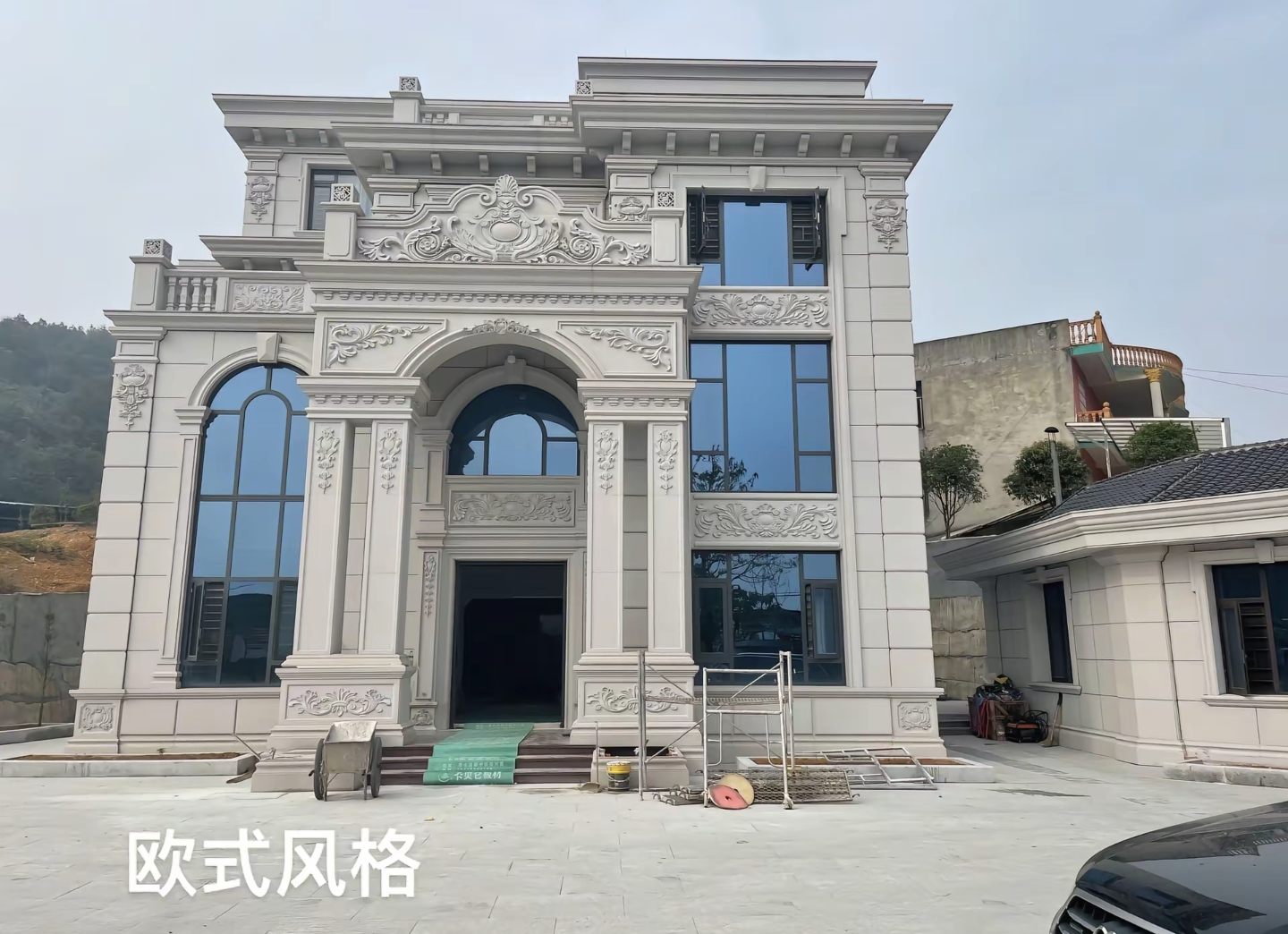 朝阳 白麻花岗岩别墅外墙干挂