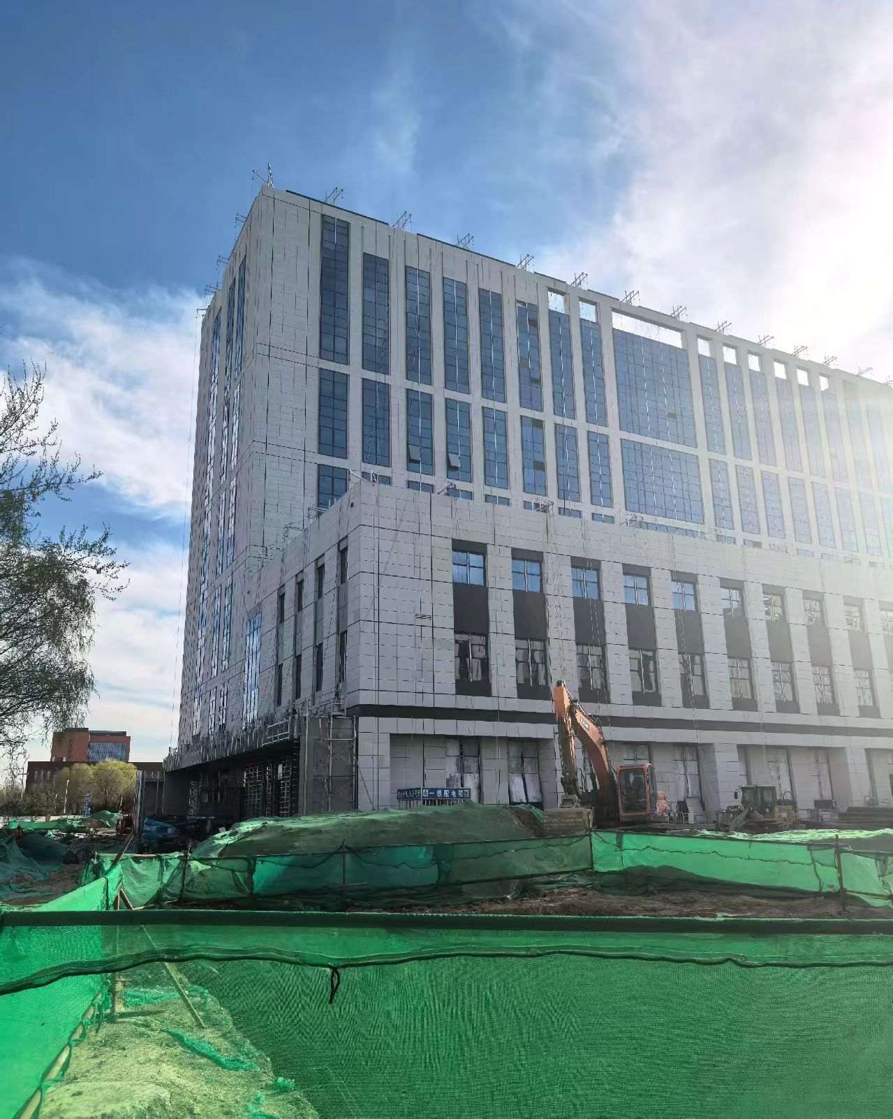 朝阳 白麻花岗岩石材外墙干挂