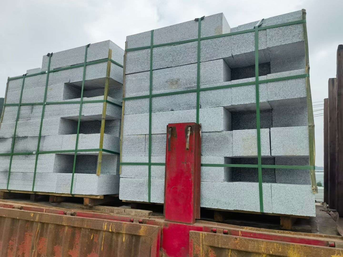 朝阳 芝麻白花岗岩路沿石，平石，路侧石，马路牙子，路缘石，立缘石，平缘石等