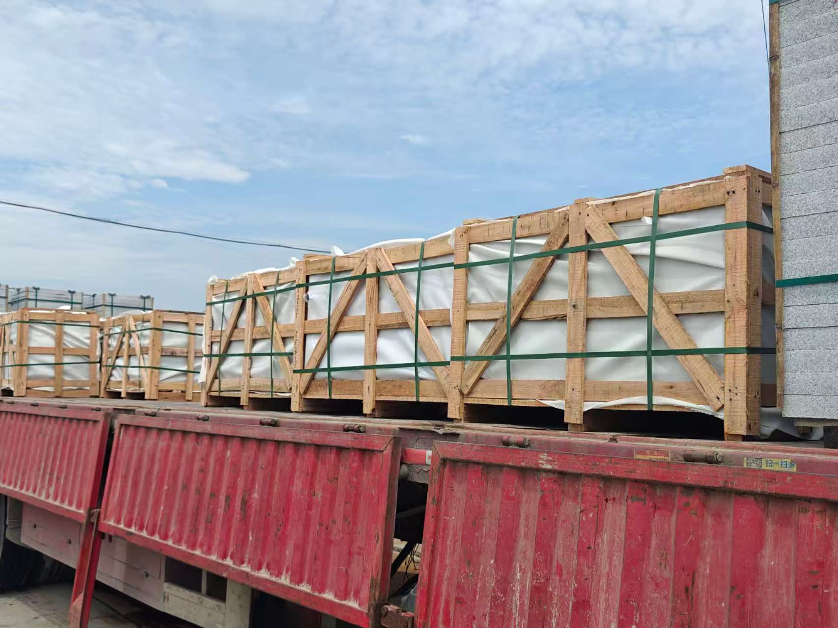 朝阳 芝麻白花岗岩地铺石出口专车-泰国游