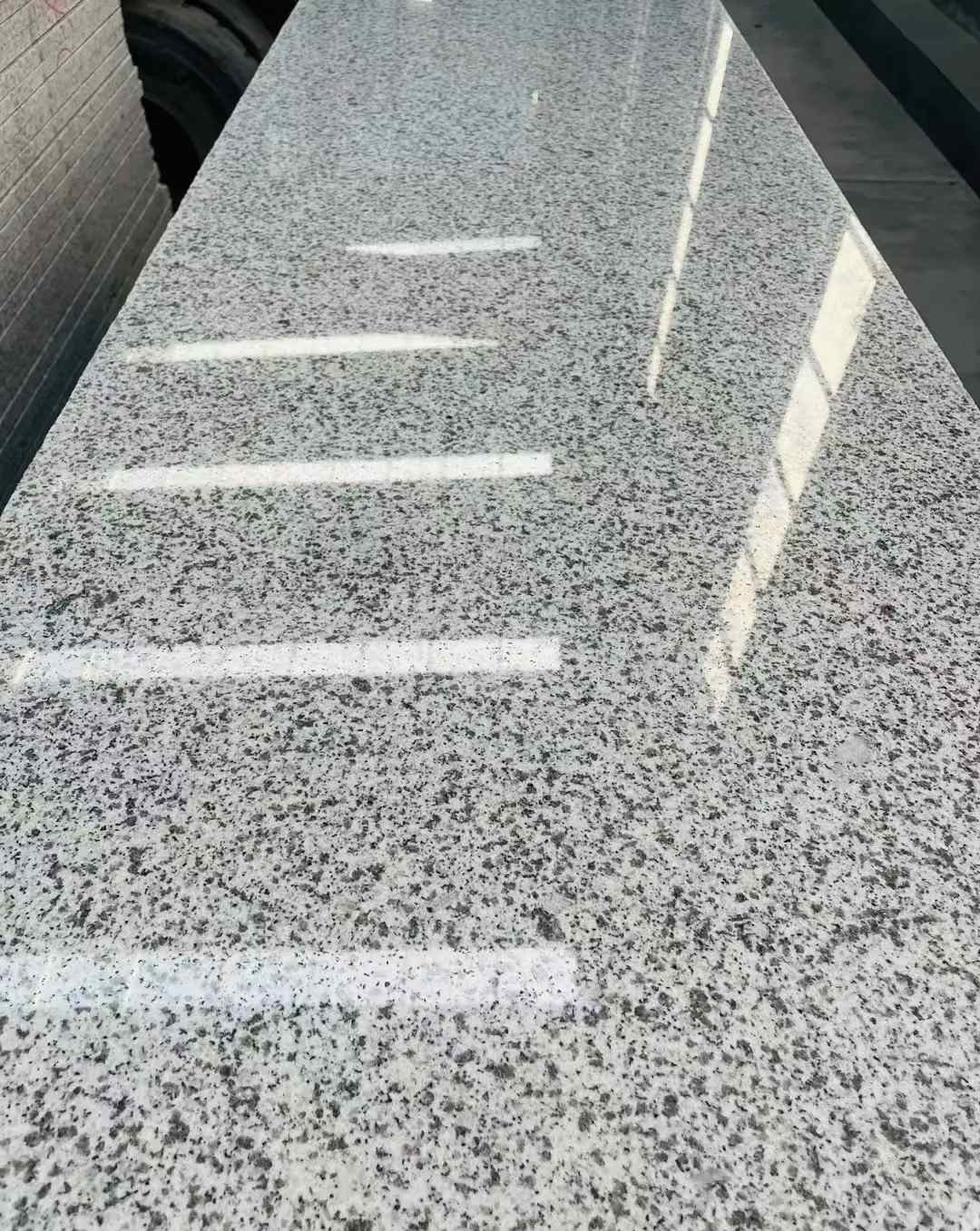 朝阳 白麻花岗岩光面毛板